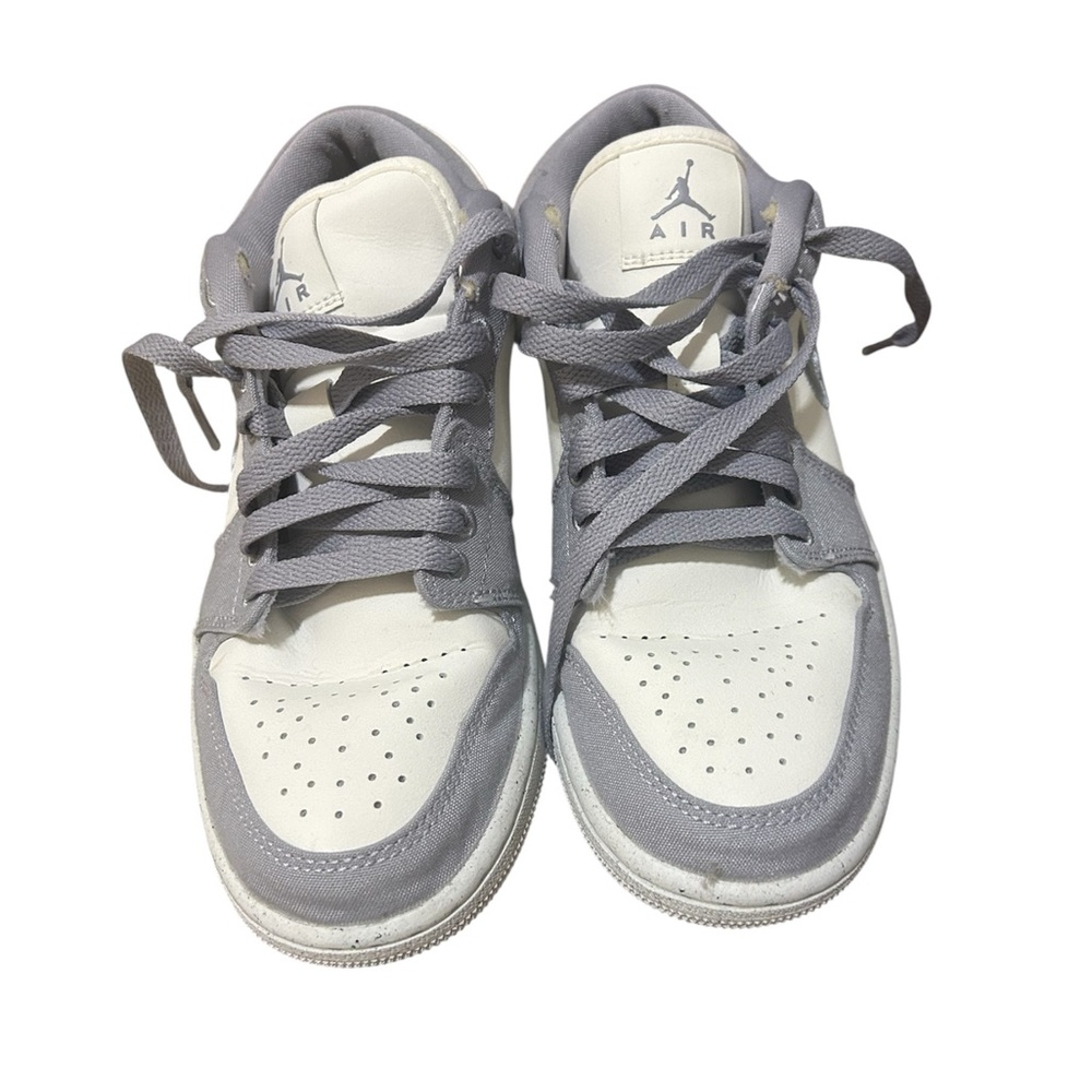 Air Jordan 1 Low SE "Grey Fog" – Women’s Size 8